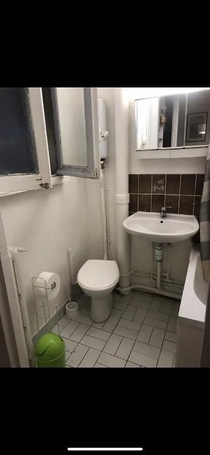 Studio Sympa,Proche De La Gare Paris 0*,